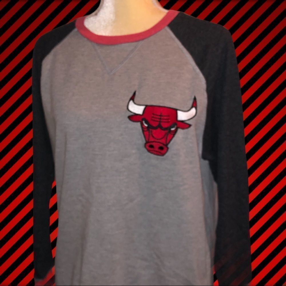 NBA her brand Chicago Bulls long sleeved top